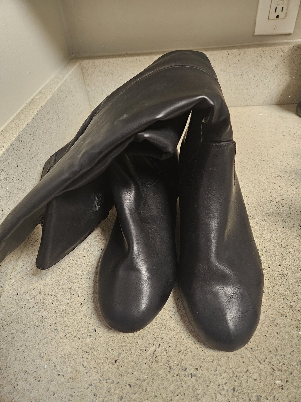 Torrid Black Women's Knee-High Leather Boots